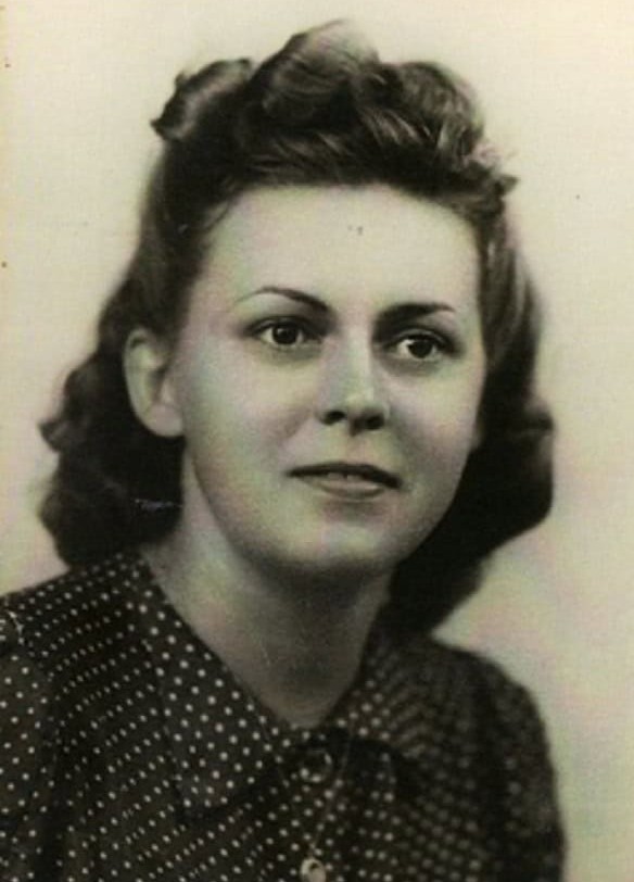 Evelyne Clopet