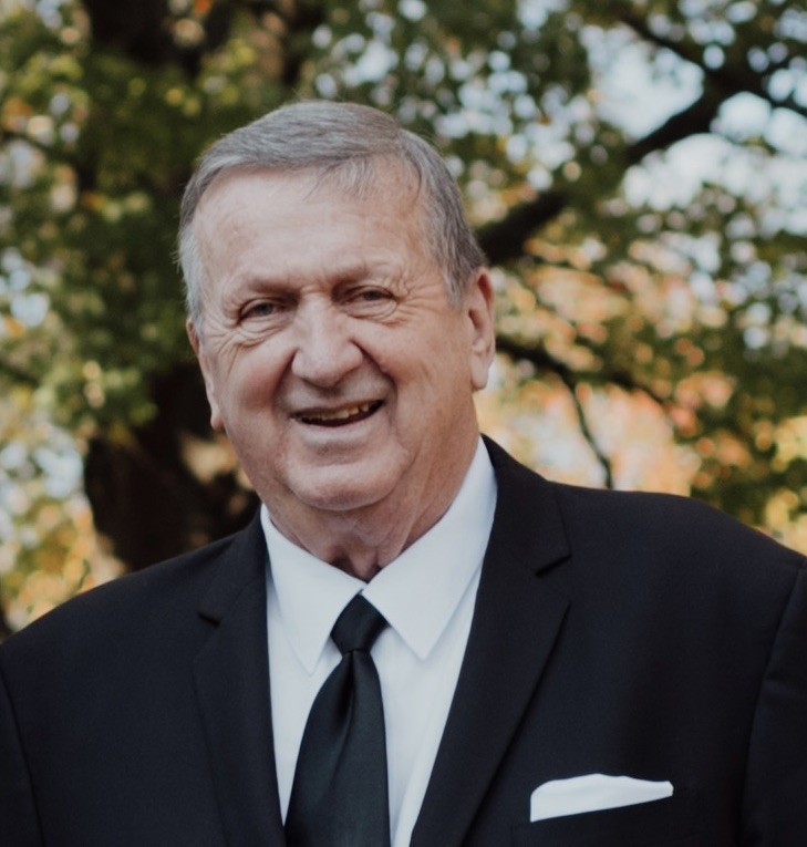 Dennis McCardell
